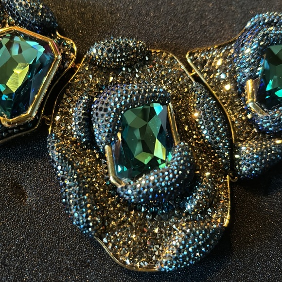 Authentic Swarovski Necklace. - Picture 13 of 17